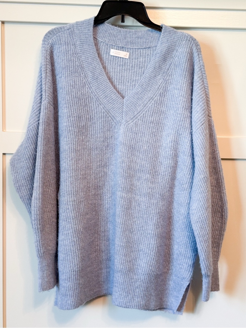 LC Lauren Conrad Light Blue Ribbed V-Neck Sweater Women's XL